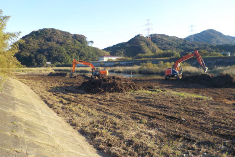 河川浚渫工事 河川浚渫工事